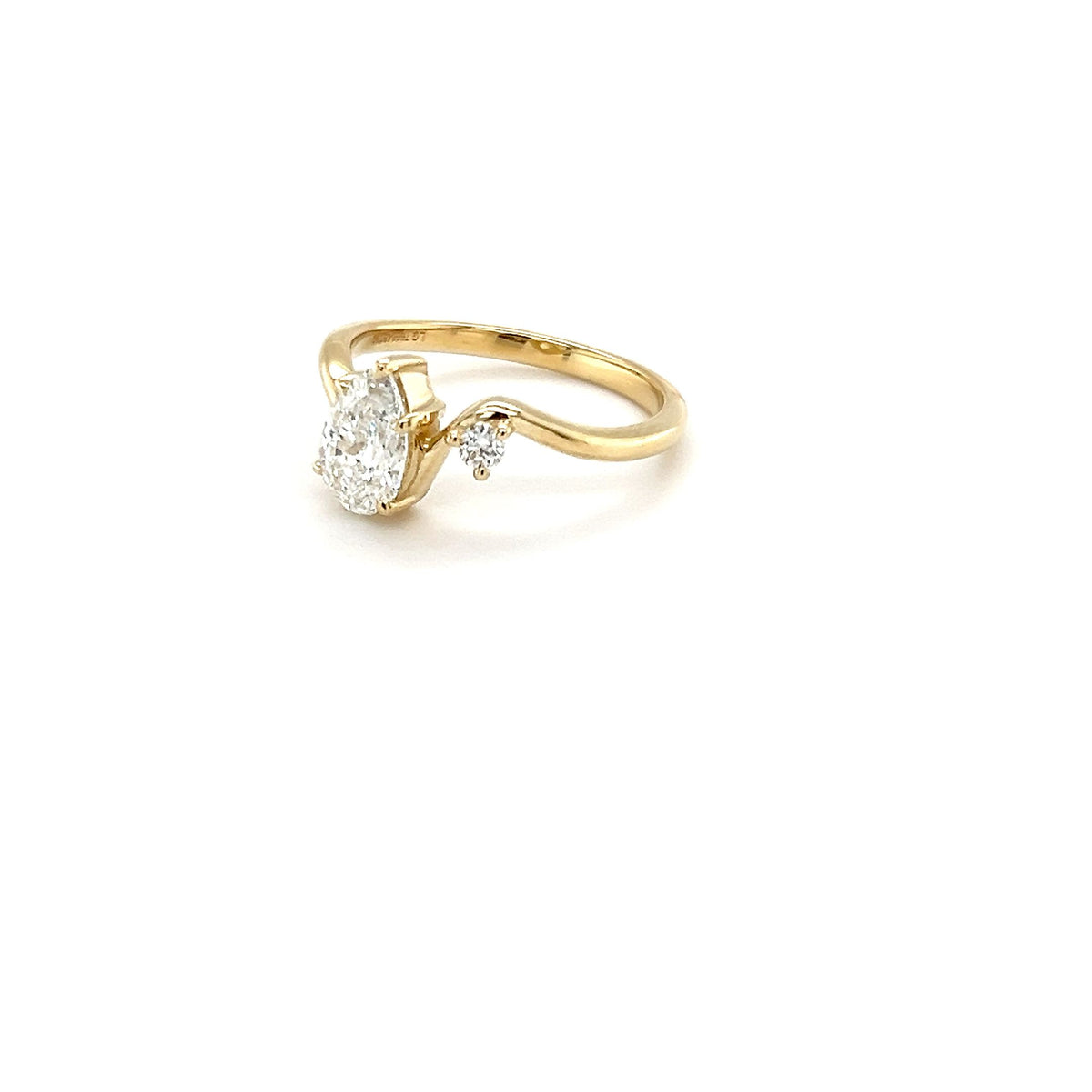 9ct Yellow Gold Pear Lab-Grown Diamond Ring