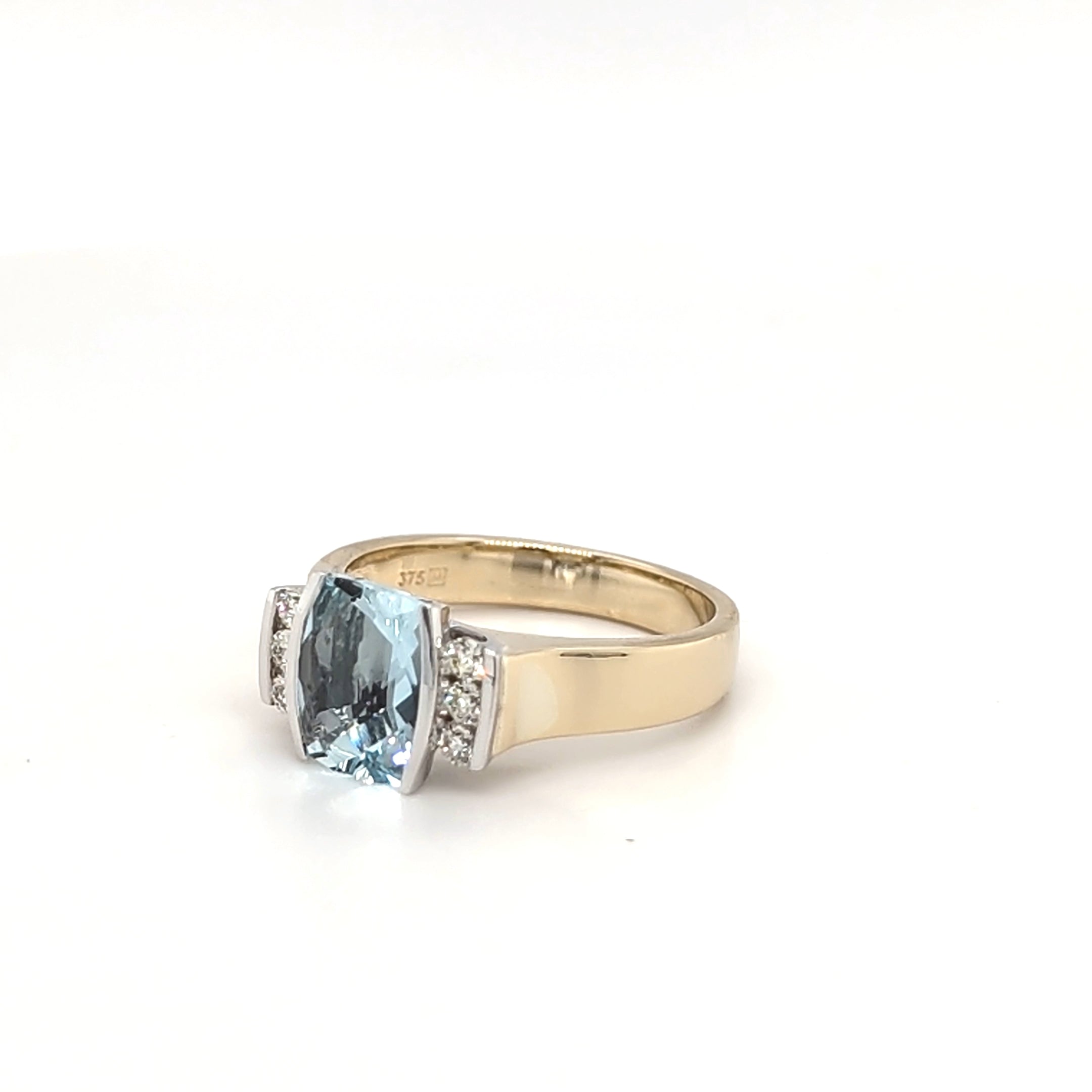 9ct Yellow and White Gold Aquamarine & Diamond Ring