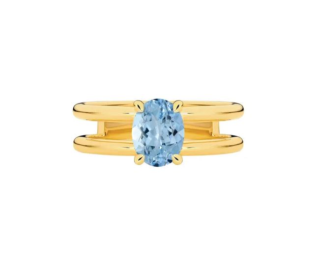 Aquamarine yellow gold ring