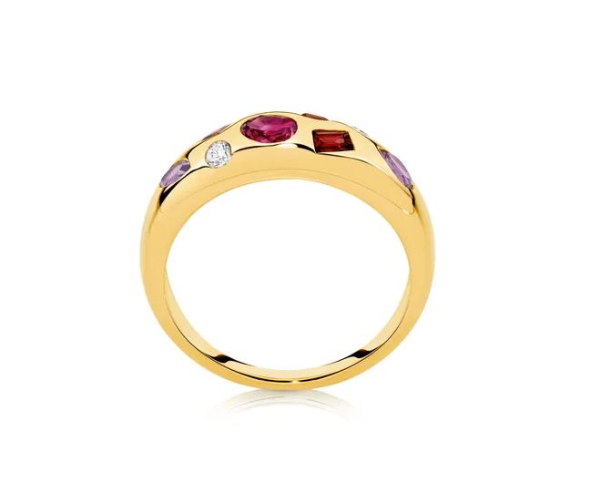 Fancy shape ring 9ct yellow gold