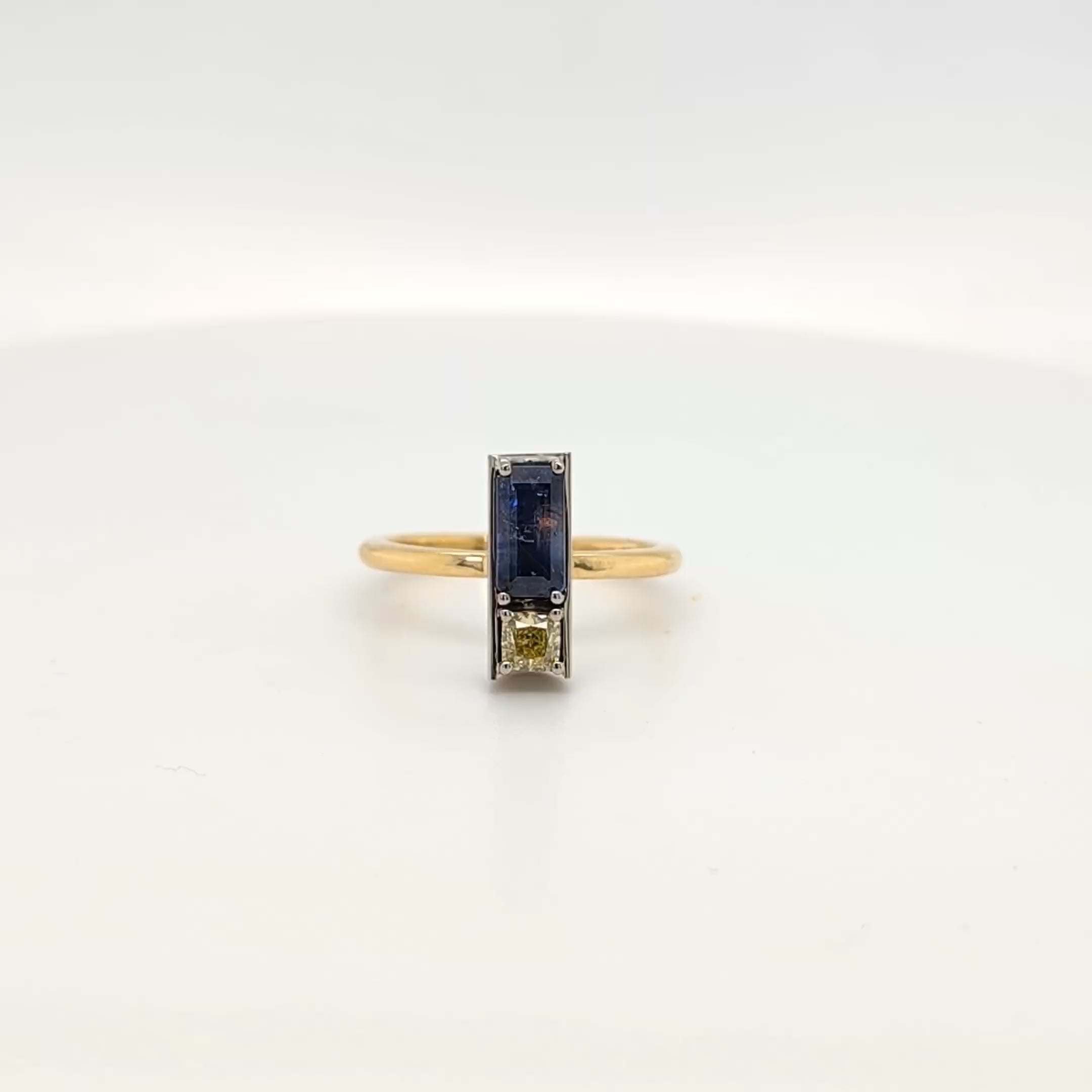 18ct Yellow and White Gold Sapphire and Yellow Diamond Ring