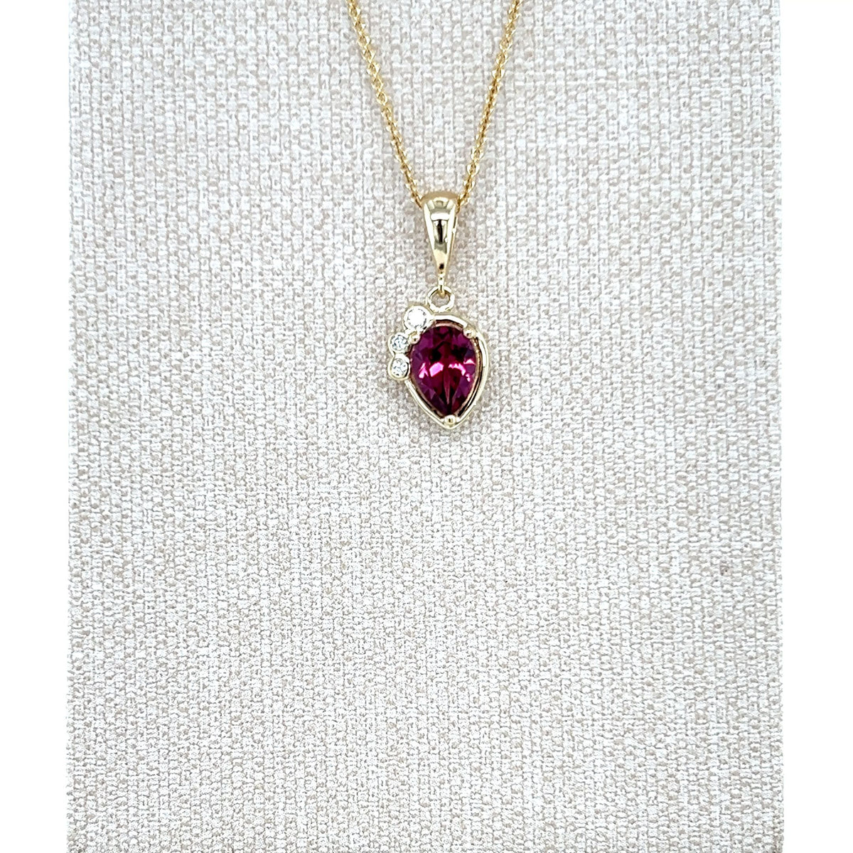 9ct Yellow Gold Rhodolite Garnet and Lab-Grown Diamond Pendant