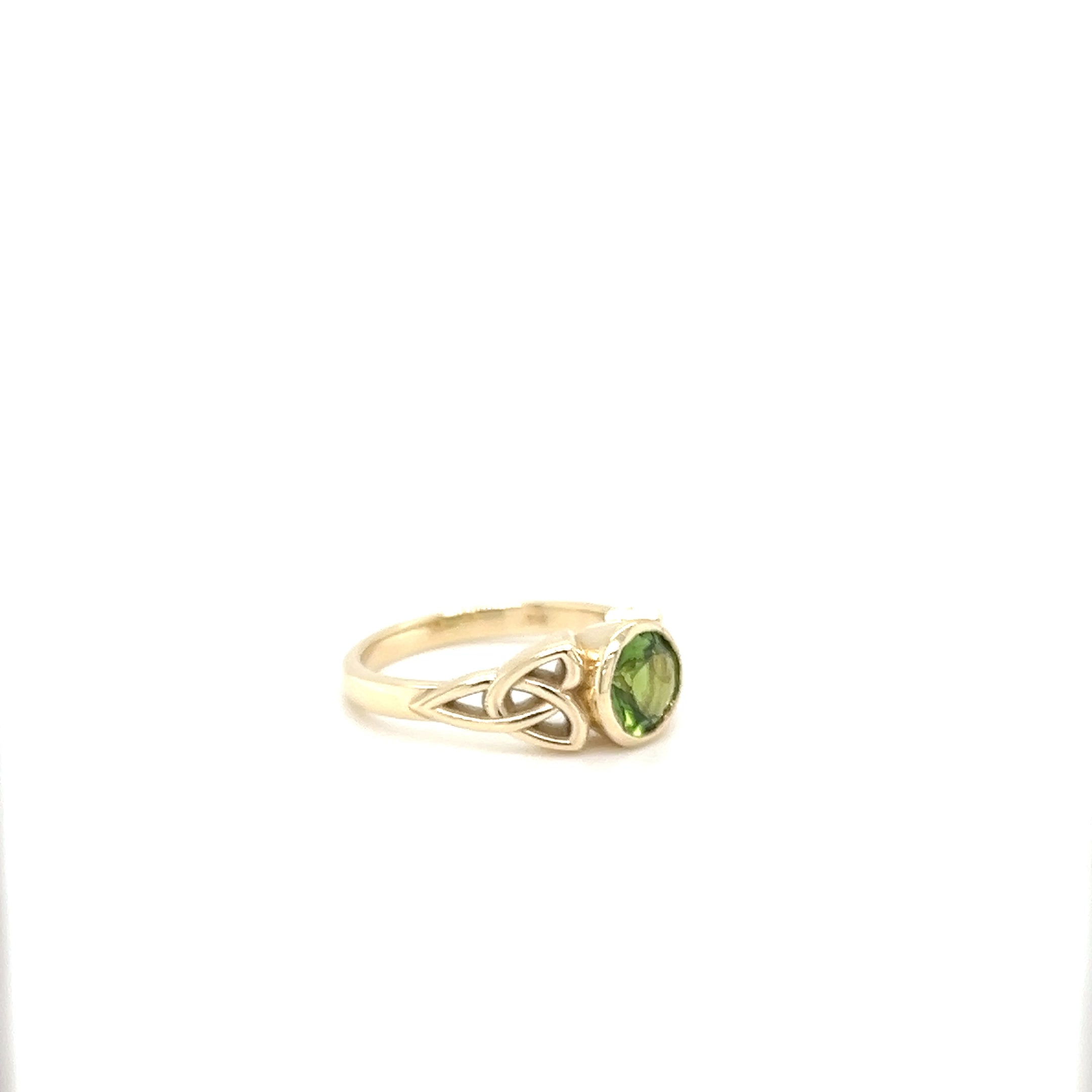 Trinity Knot Ring