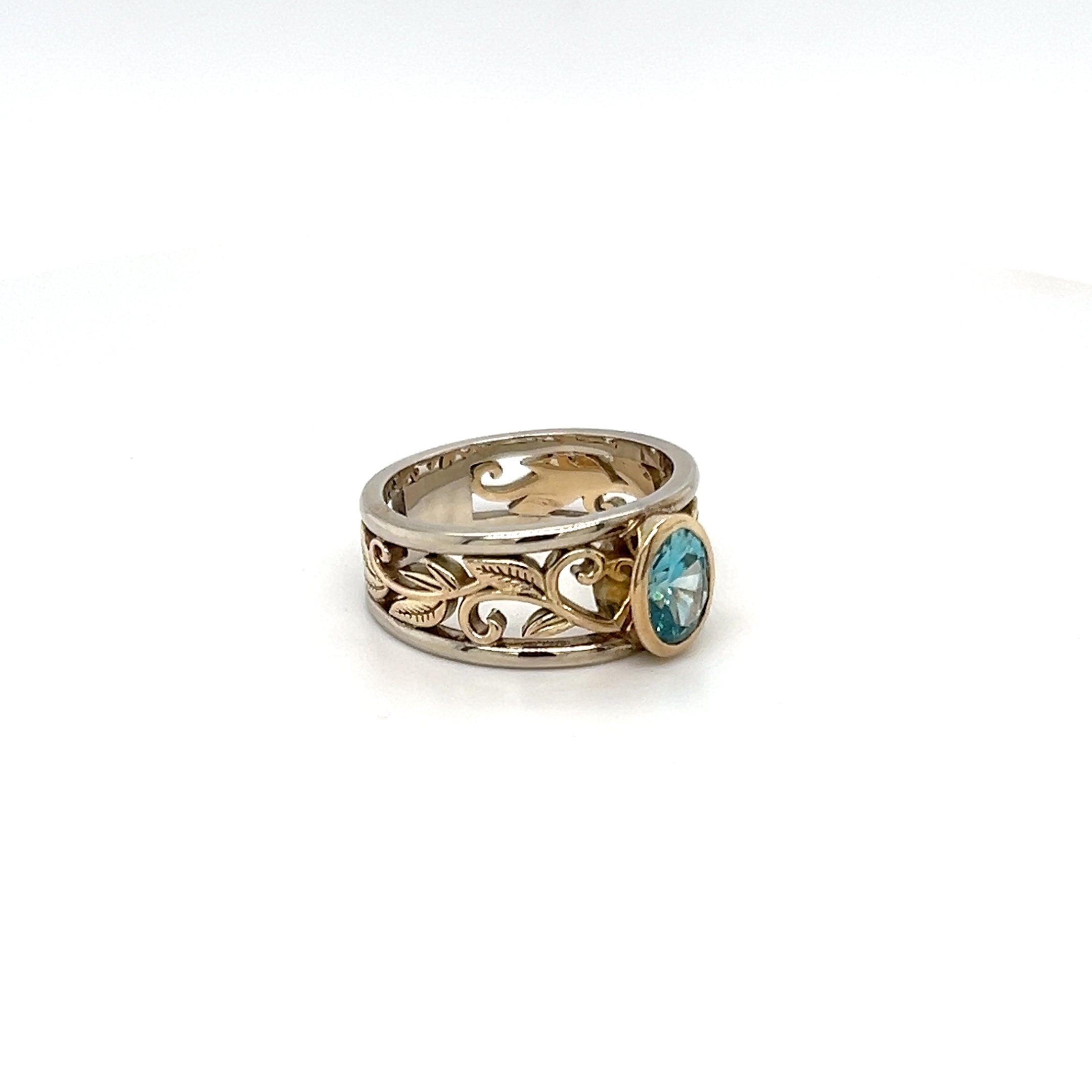 9ct Yellow Gold, Silver & Platinum Blue Zircon Ring