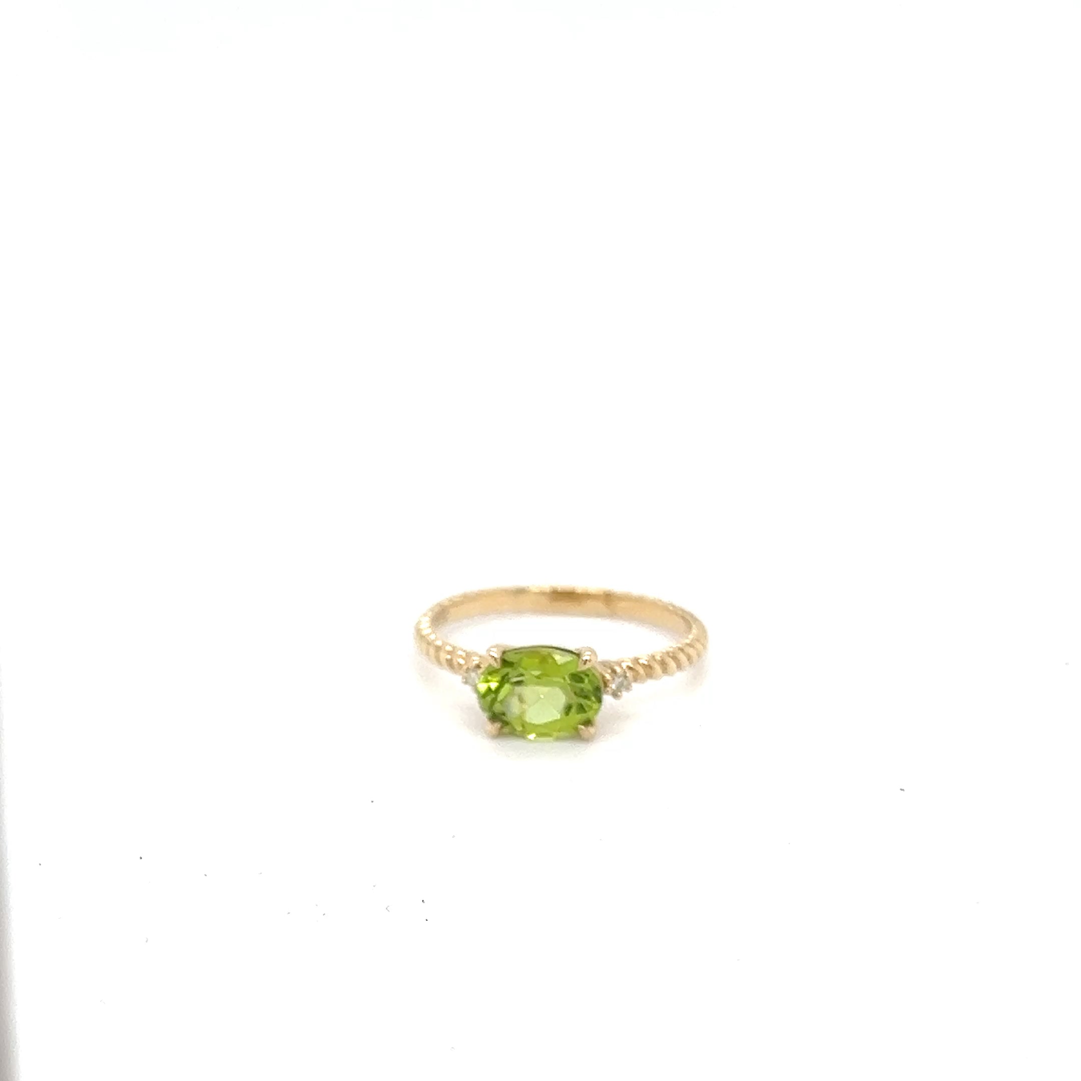 9ct Yellow Gold Peridot Ring