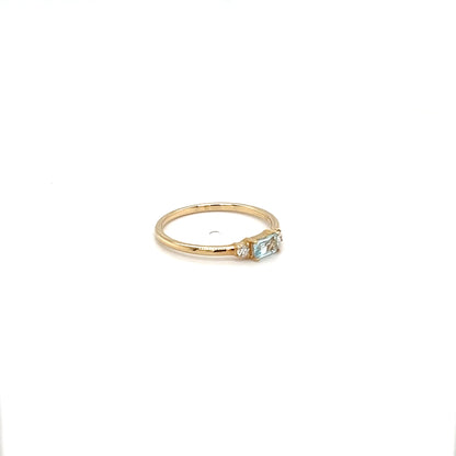 9ct Yellow Gold Blue Topaz & Diamond Ring