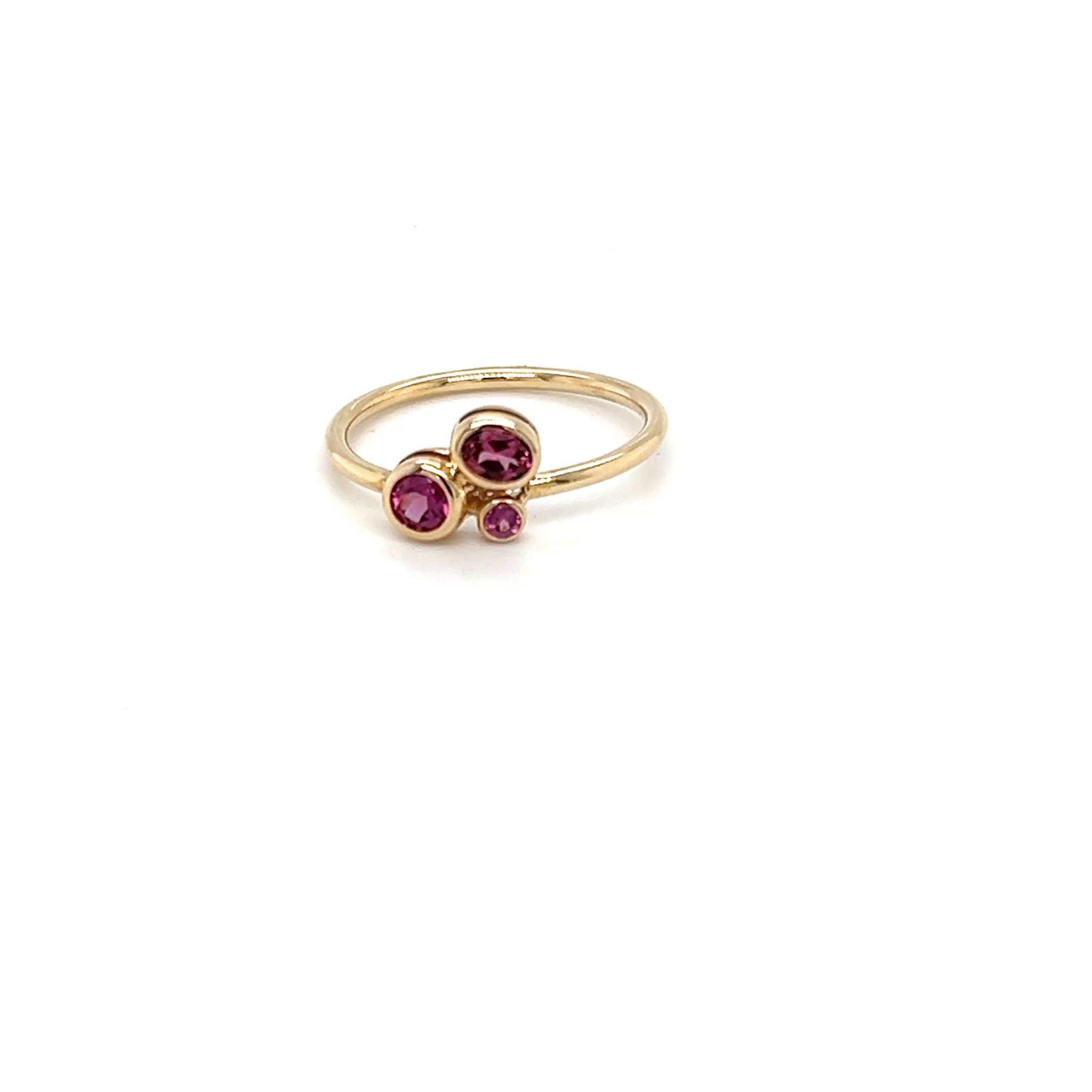 Yellow Gold Garnet Ring