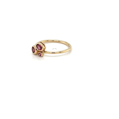 Yellow Gold Garnet Ring