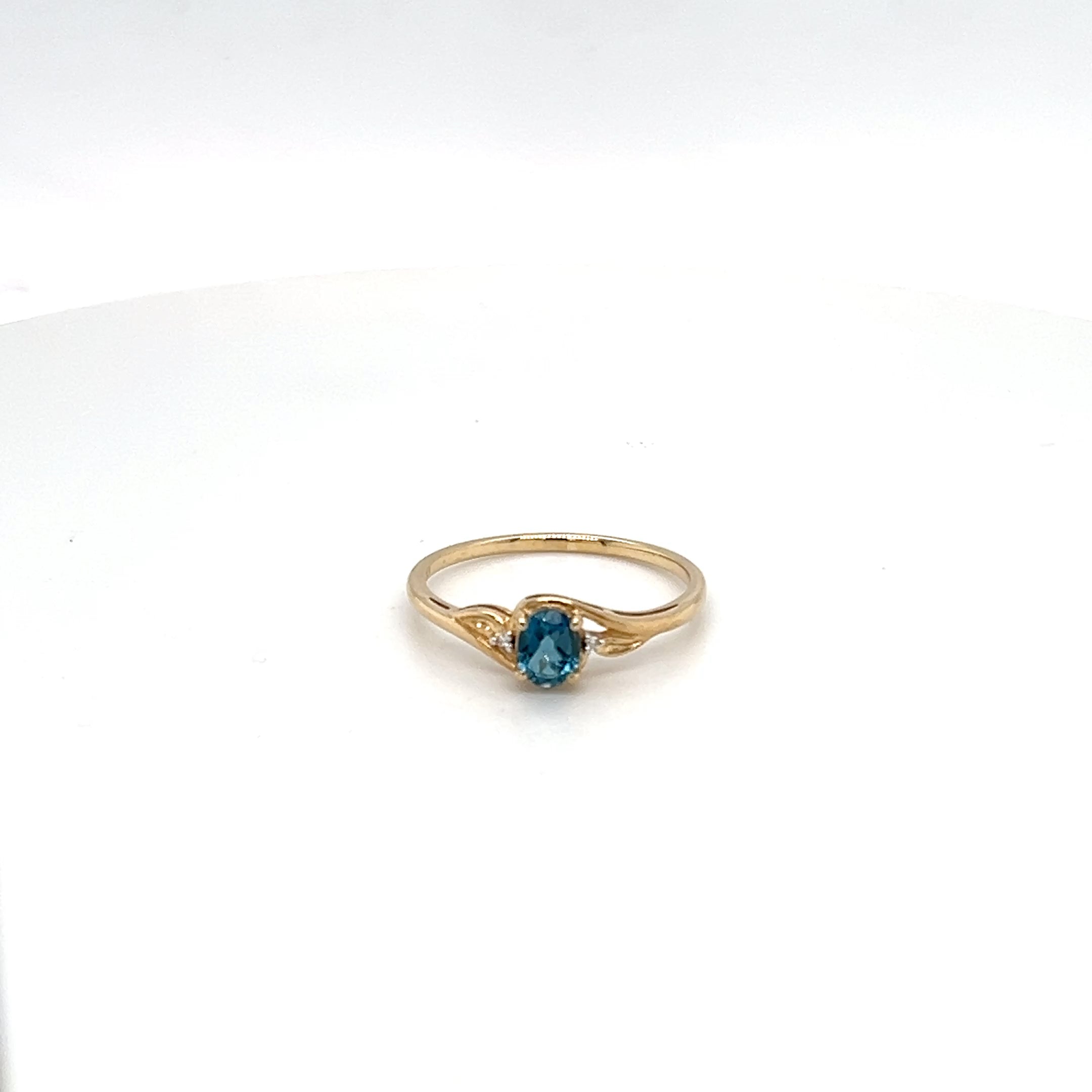 9ct Yellow Gold Ring with Topaz and Diamonds