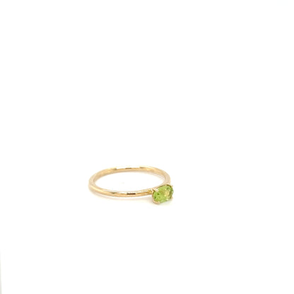 9ct Yellow Gold Peridot Ring