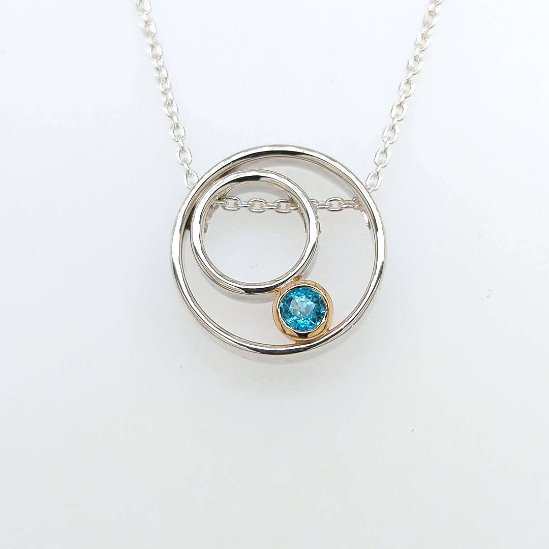 CIRCLE PENDANT