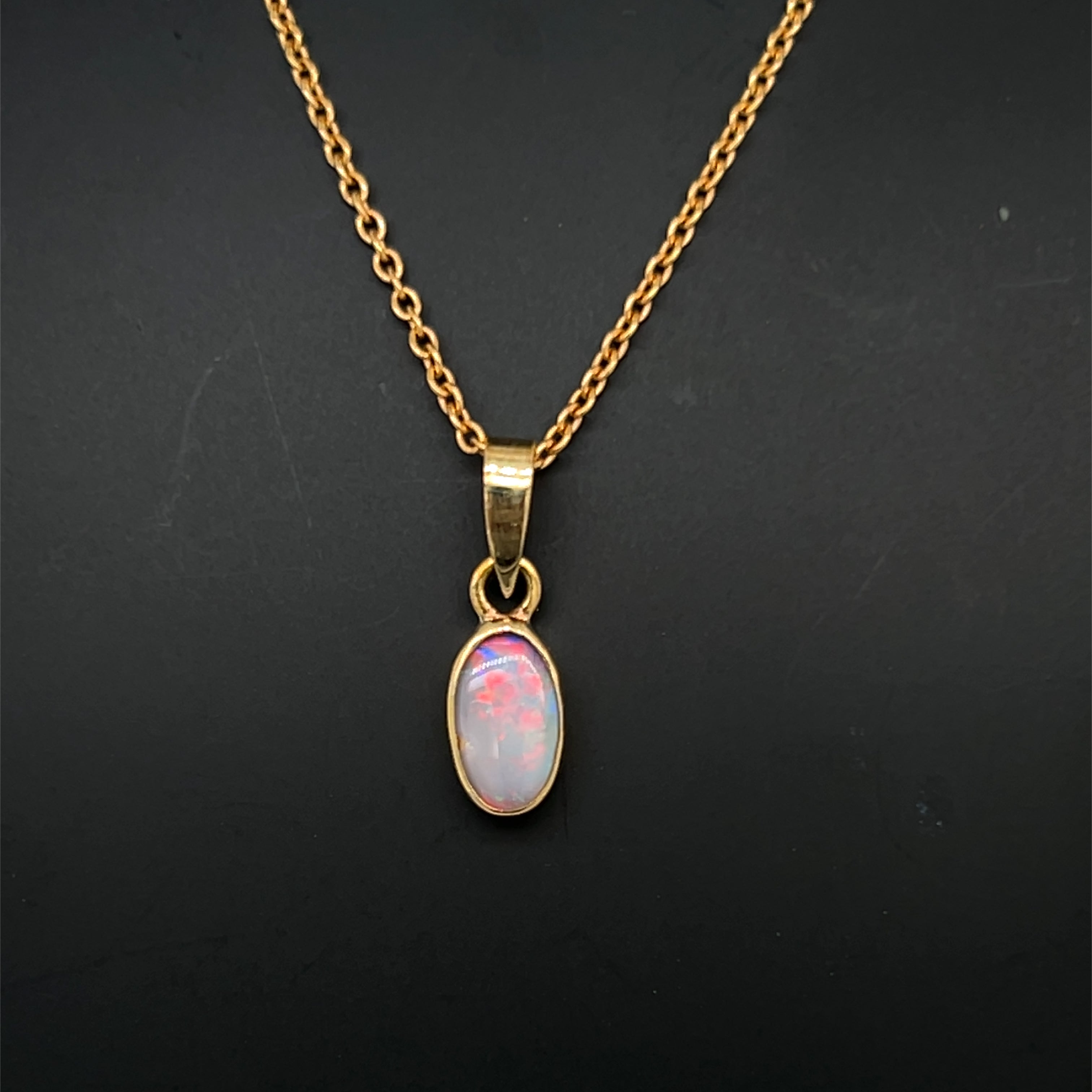 9ct Yellow Gold Opal Pendant