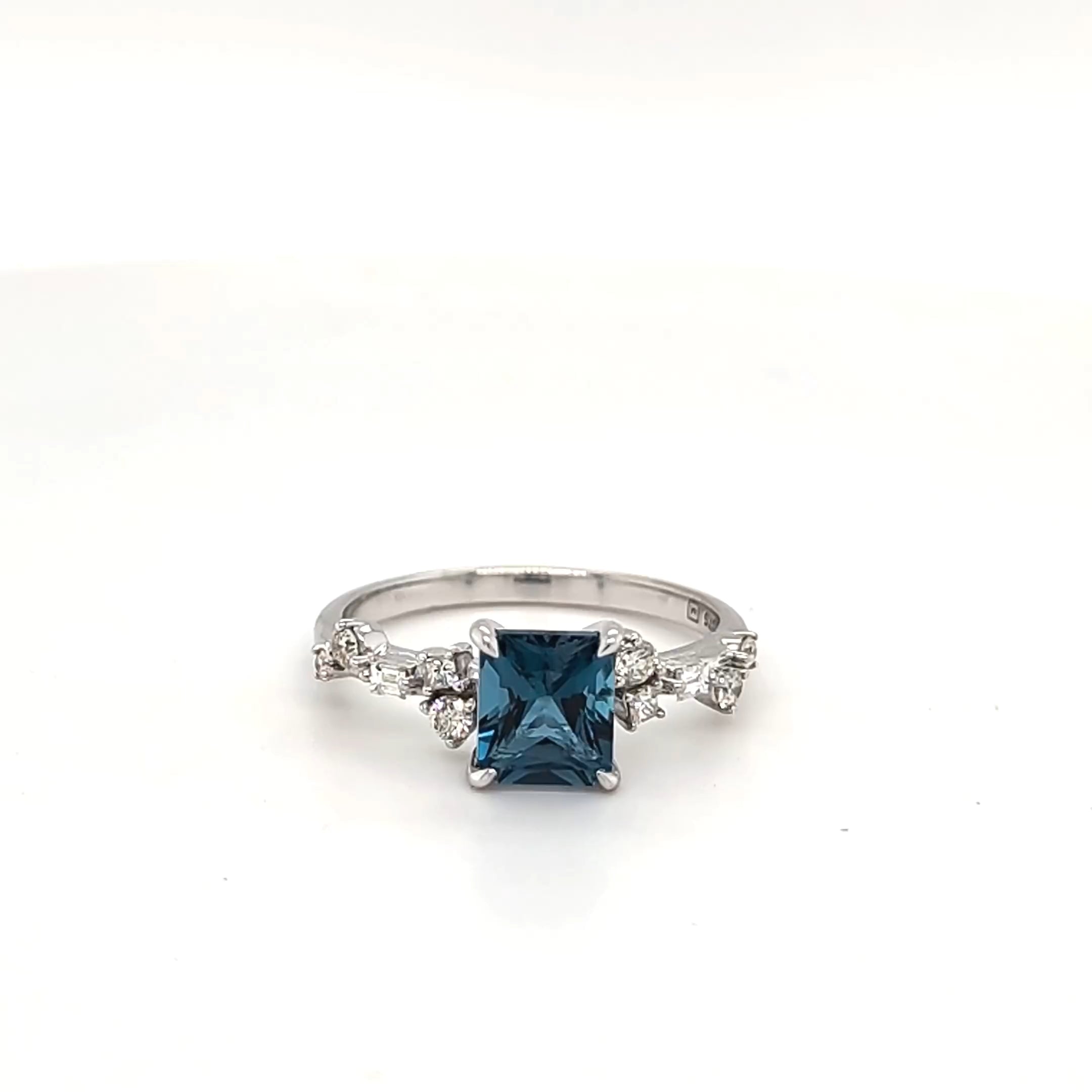 9ct White Gold London Blue Topaz & Diamond Ring