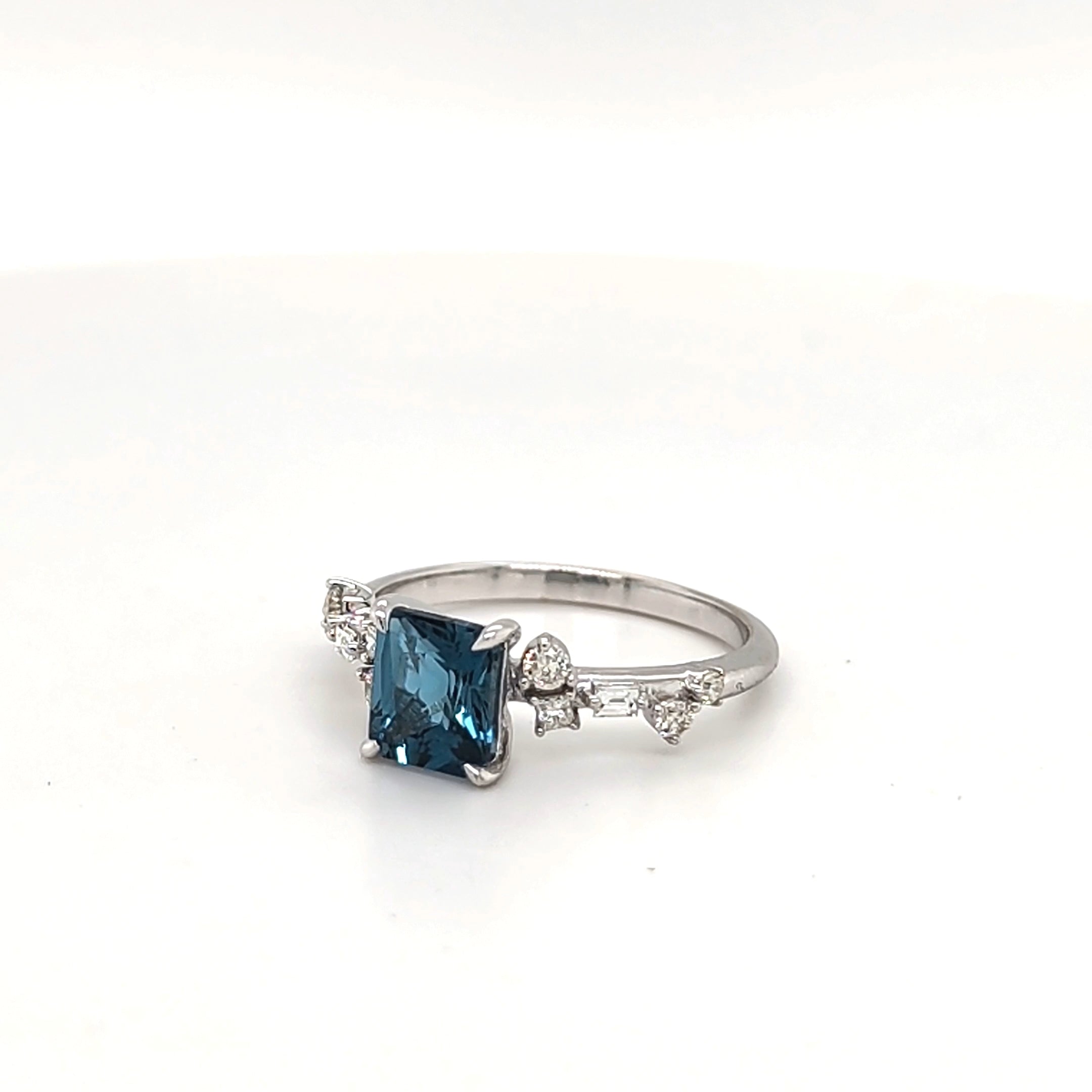 9ct White Gold London Blue Topaz & Diamond Ring