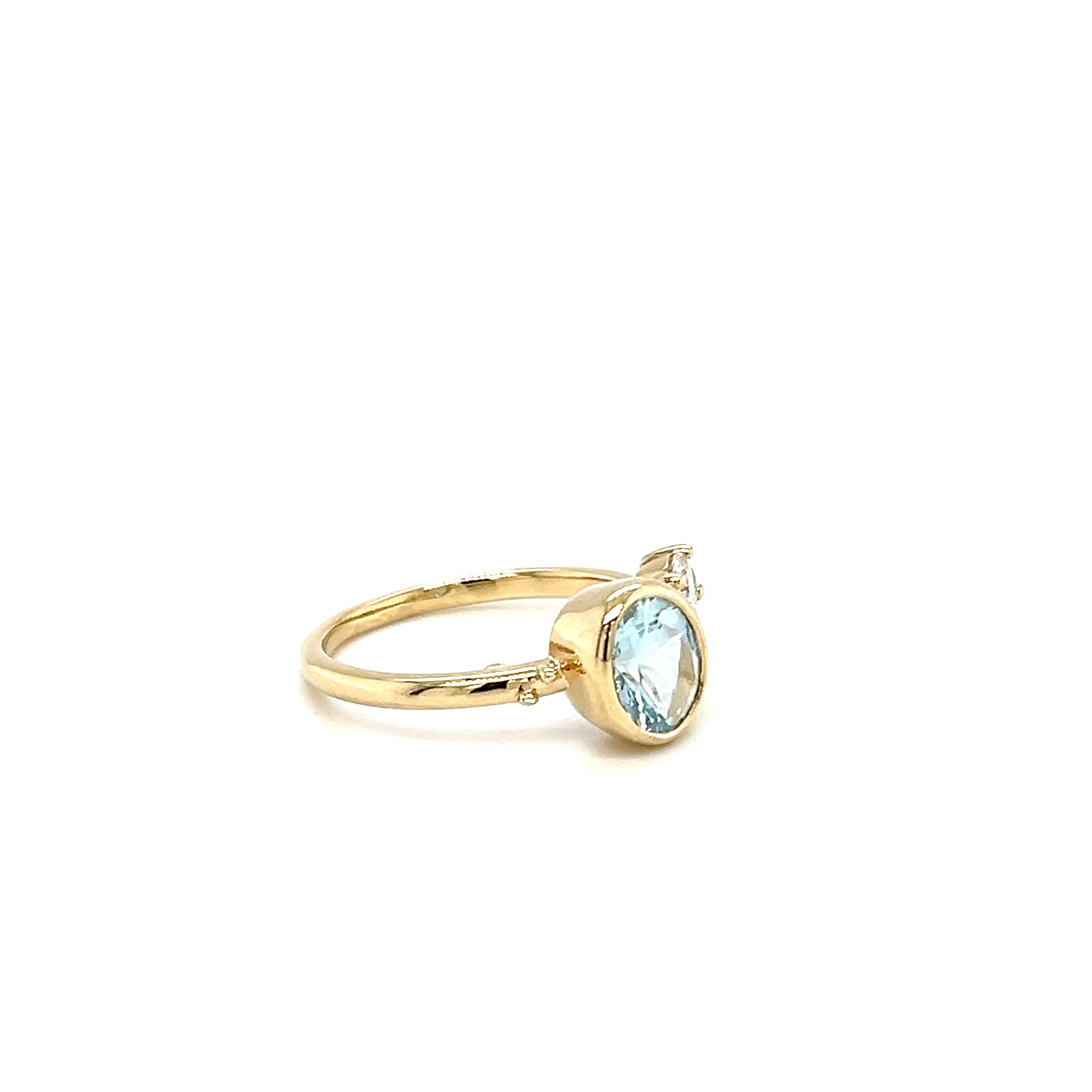 9ct Yellow Gold Aquamarine & Lab-Grown Diamond Ring