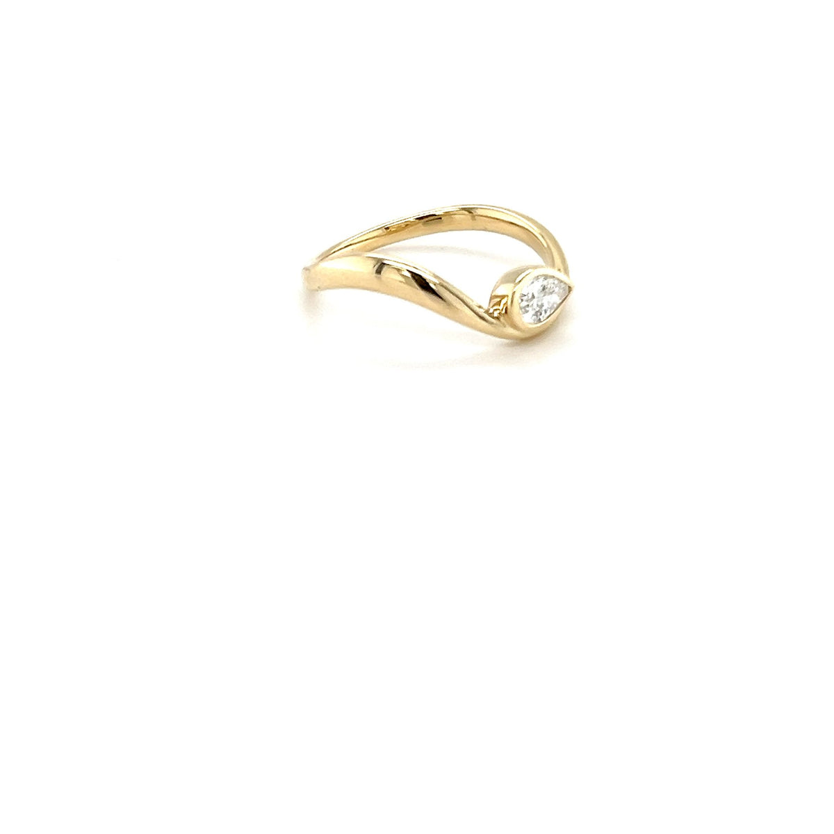 9ct Yellow Gold Pear Lab-Grown Diamond Ring