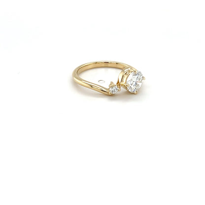 9ct Yellow Gold Round Lab-Grown Diamond Ring