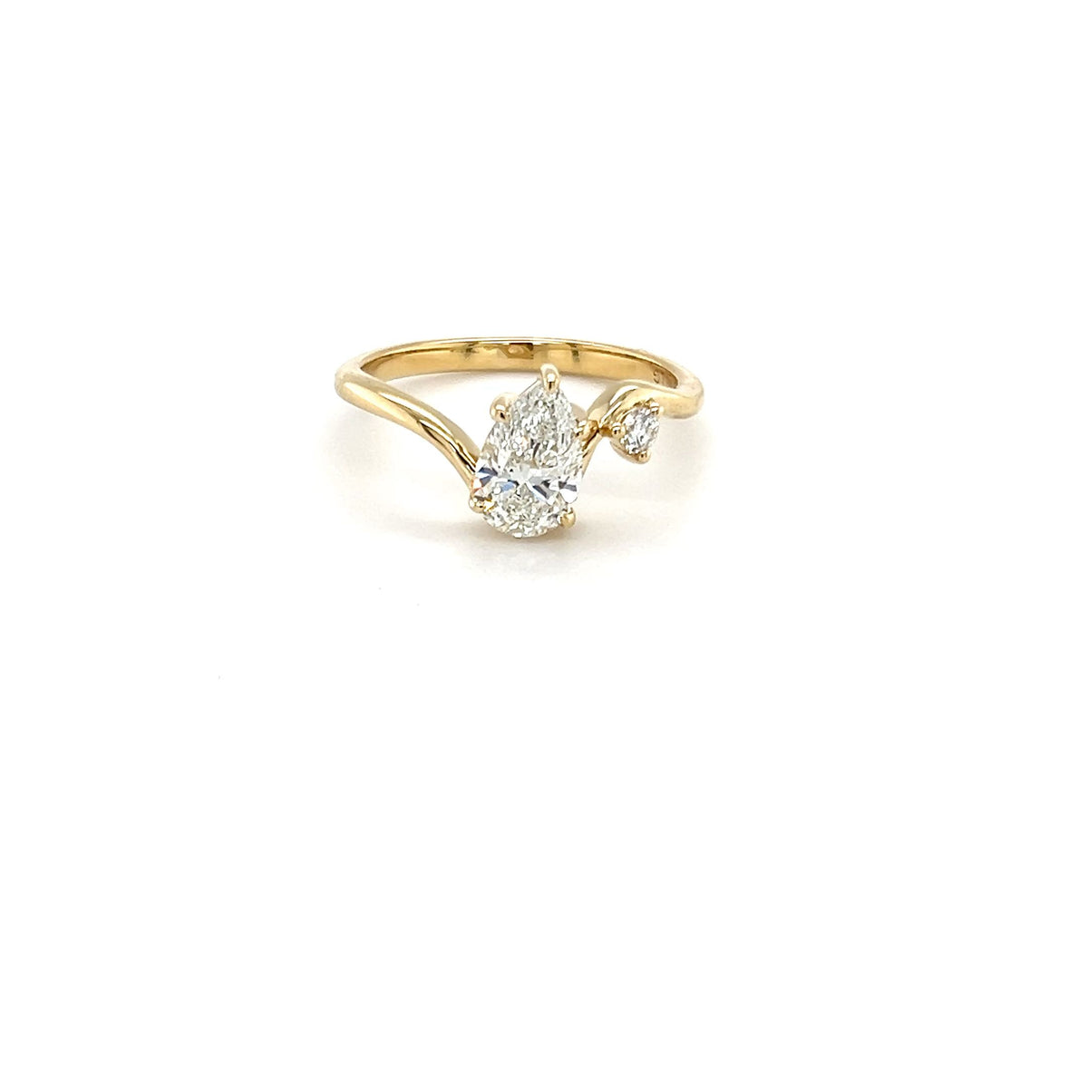 9ct Yellow Gold Pear Lab-Grown Diamond Ring