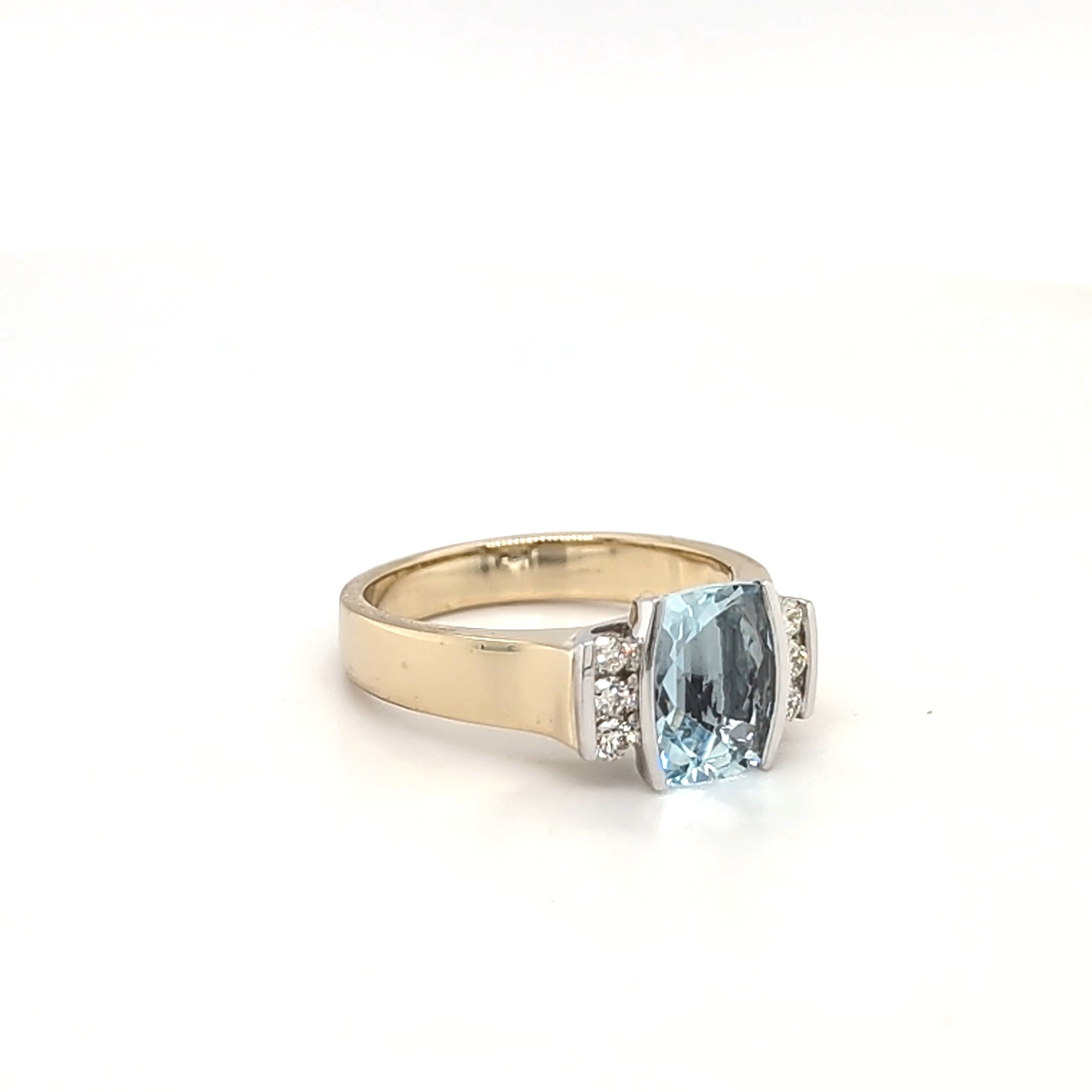 9ct Yellow and White Gold Aquamarine & Diamond Ring