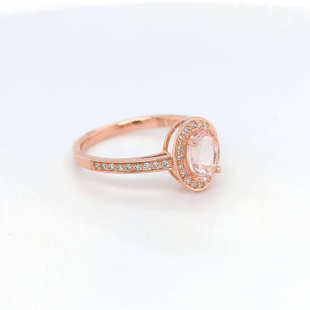 MORGANITE & DIAMOND ROSE GOLD RING