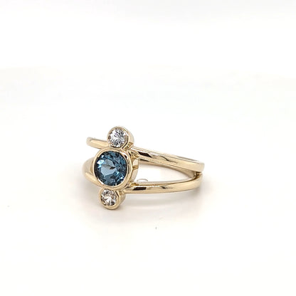 9ct Yellow Gold London Blue Topaz & White Sapphire Ring