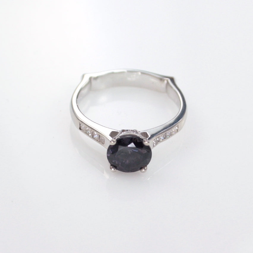 PLATINUM BLUE SPINEL & DIAMOND RING