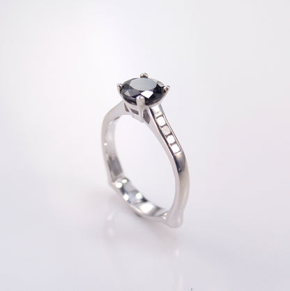 PLATINUM BLUE SPINEL & DIAMOND RING