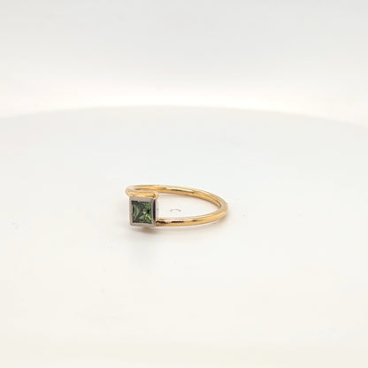 18ct Yellow and White Gold Green Sapphire Ring