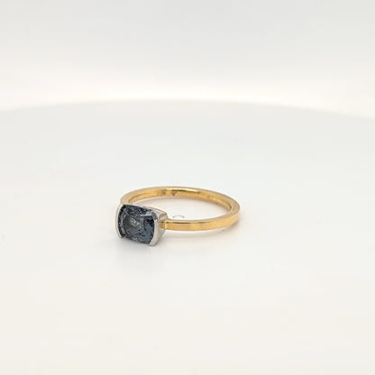 18ct Yellow Gold Band and Platinum Setting Grey Spinel Ring