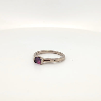 18ct White Gold Winza Sapphire Ring