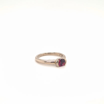 18ct White Gold Oval Winza Sapphire Ring