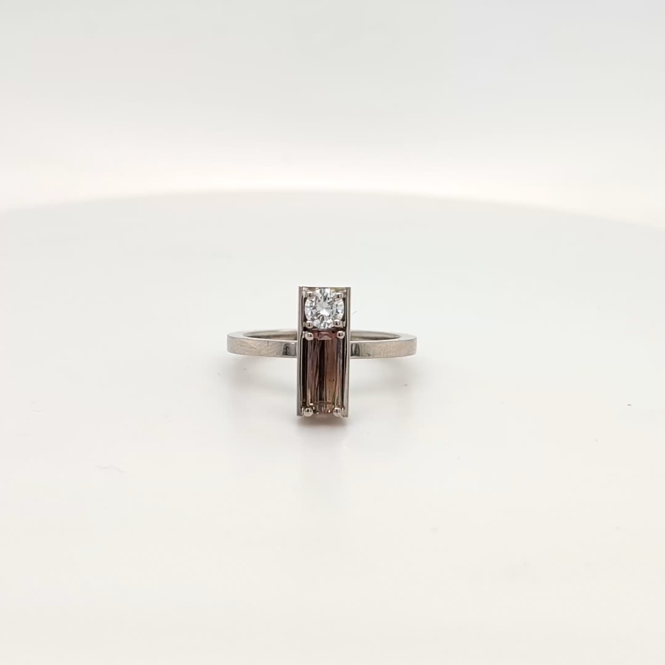 18ct White Gold Tourmaline and Diamond Ring