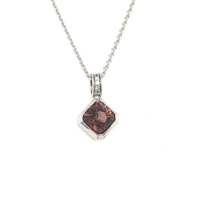 Tourmaline Pendant set in White Gold
