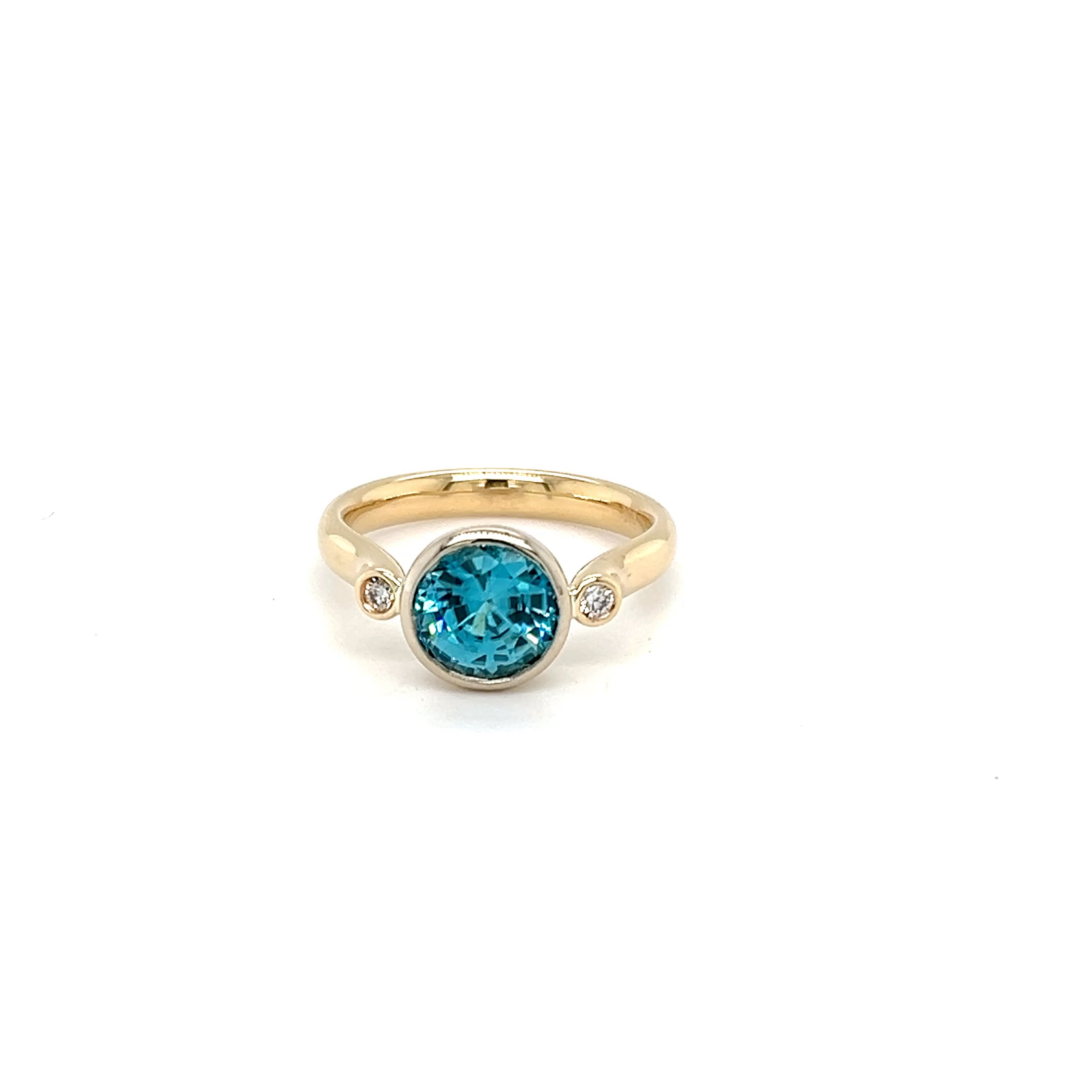9ct Yellow & White Gold Zircon Ring