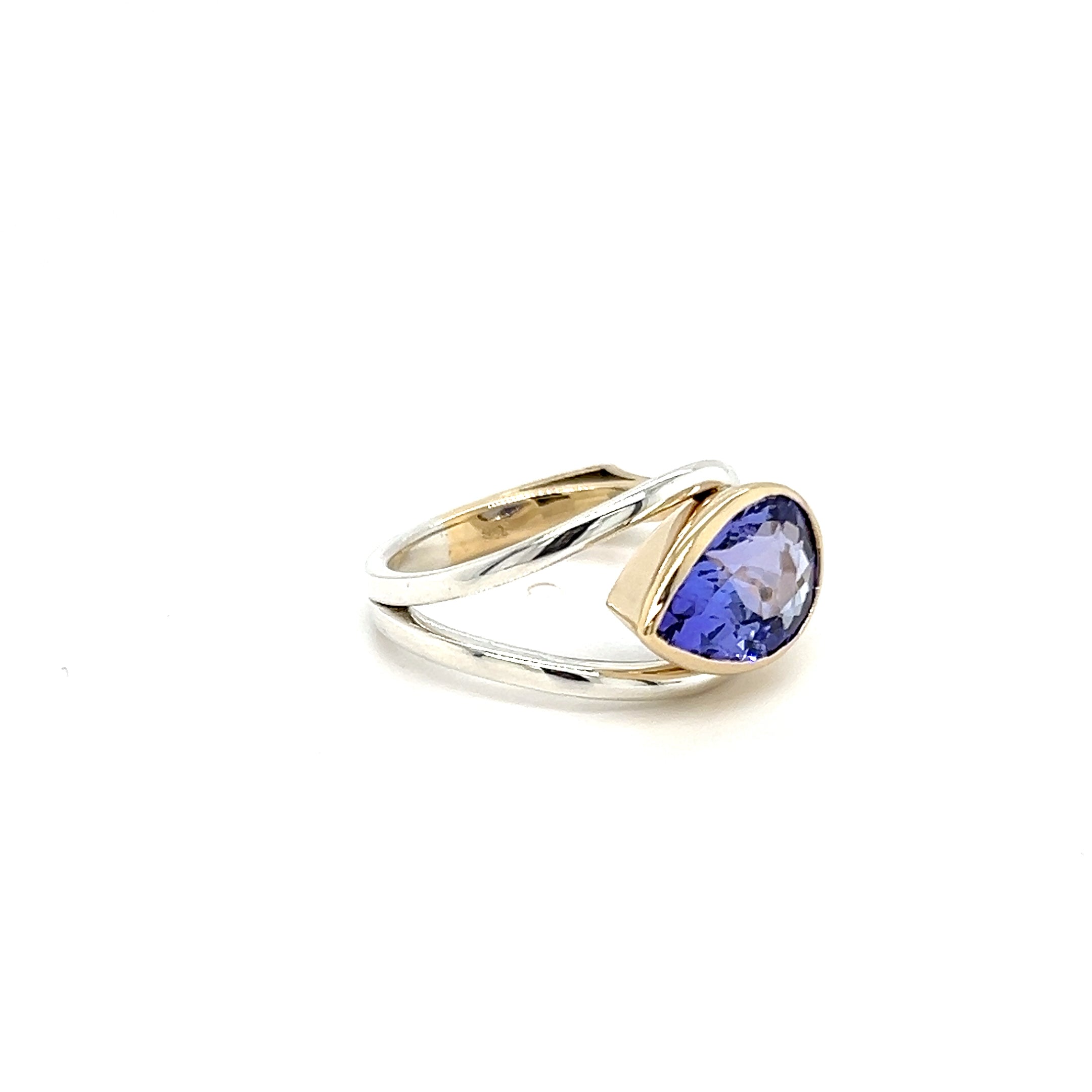 9ct Yellow Gold & Platinum Mix Silver Tanzanite Ring