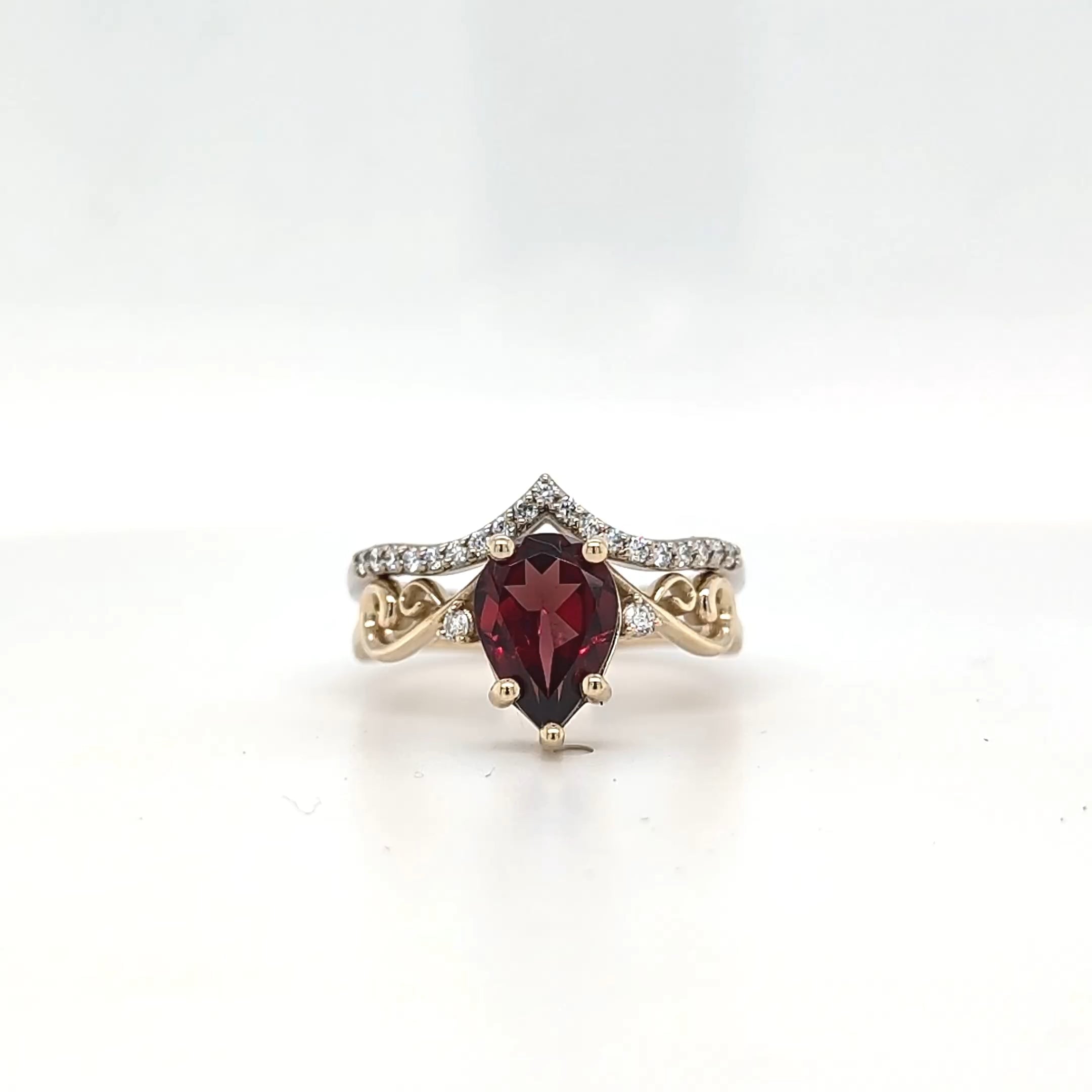 9ct Yellow and White Gold Garnet Ring