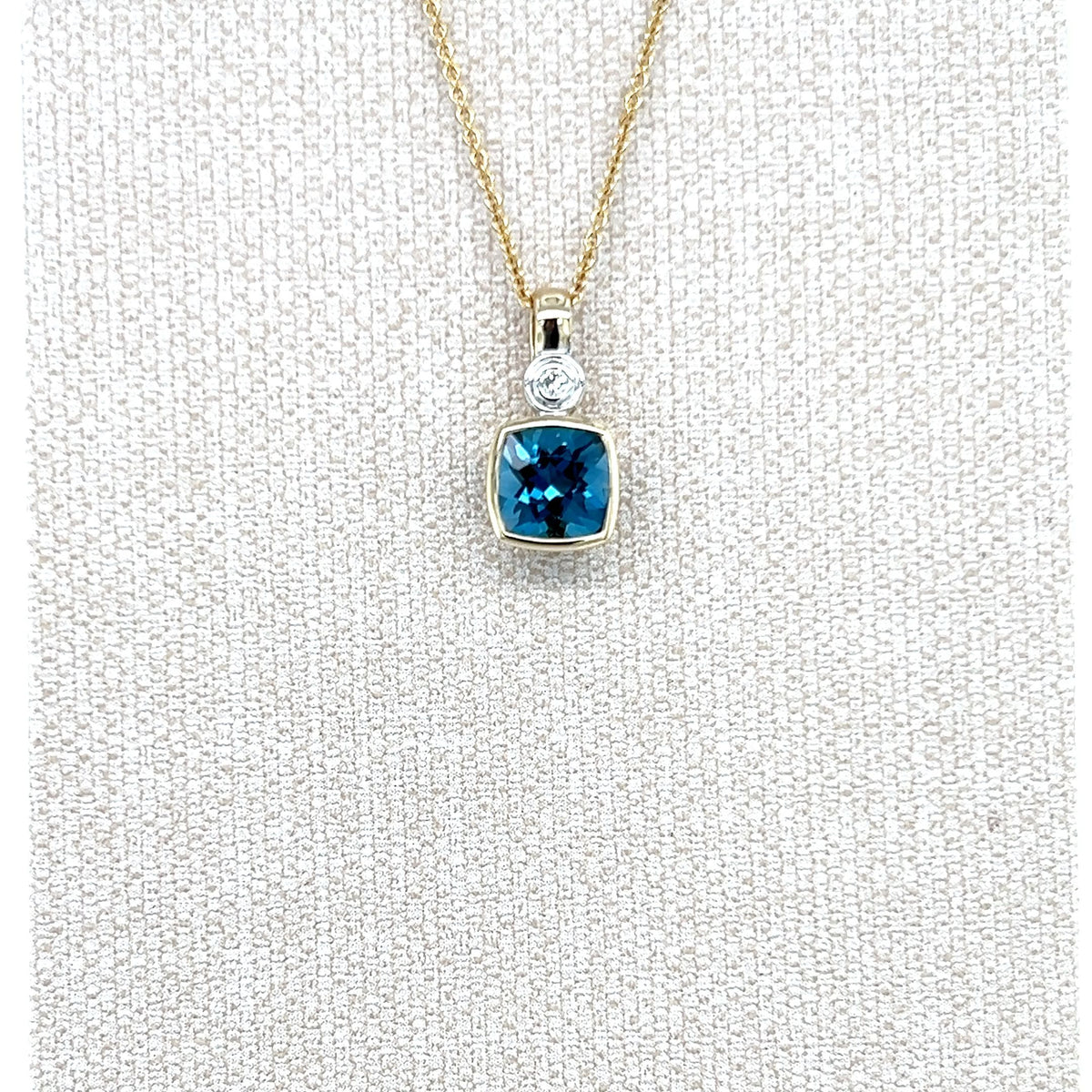 9ct Yellow Gold London Blue Topaz and Diamond Pendant