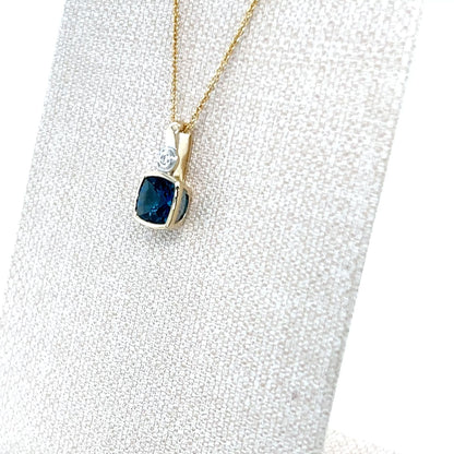 9ct Yellow Gold London Blue Topaz and Diamond Pendant