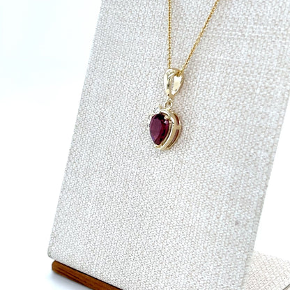 9ct Yellow Gold Rhodolite Garnet and Lab-Grown Diamond Pendant