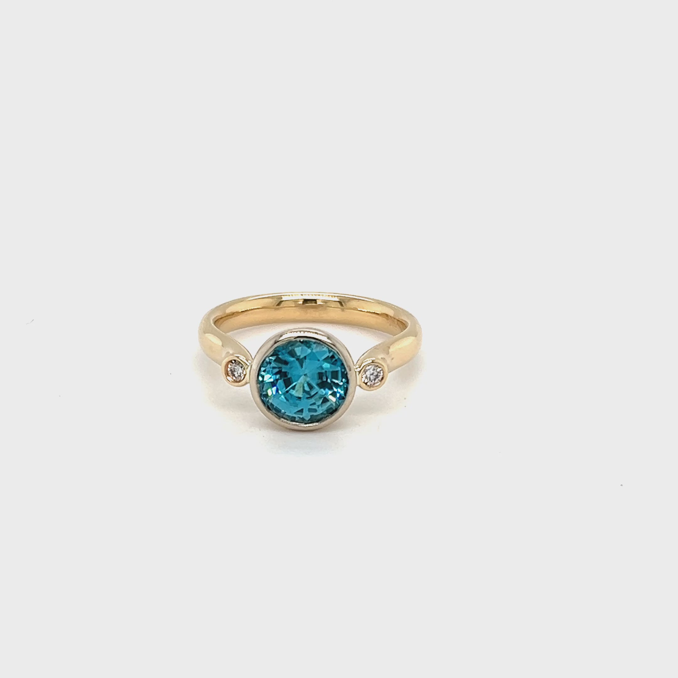 9ct Yellow & White Gold Zircon Ring