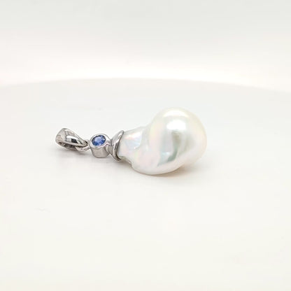 18ct White Gold and Freshwater Baroque Pearl Pendant