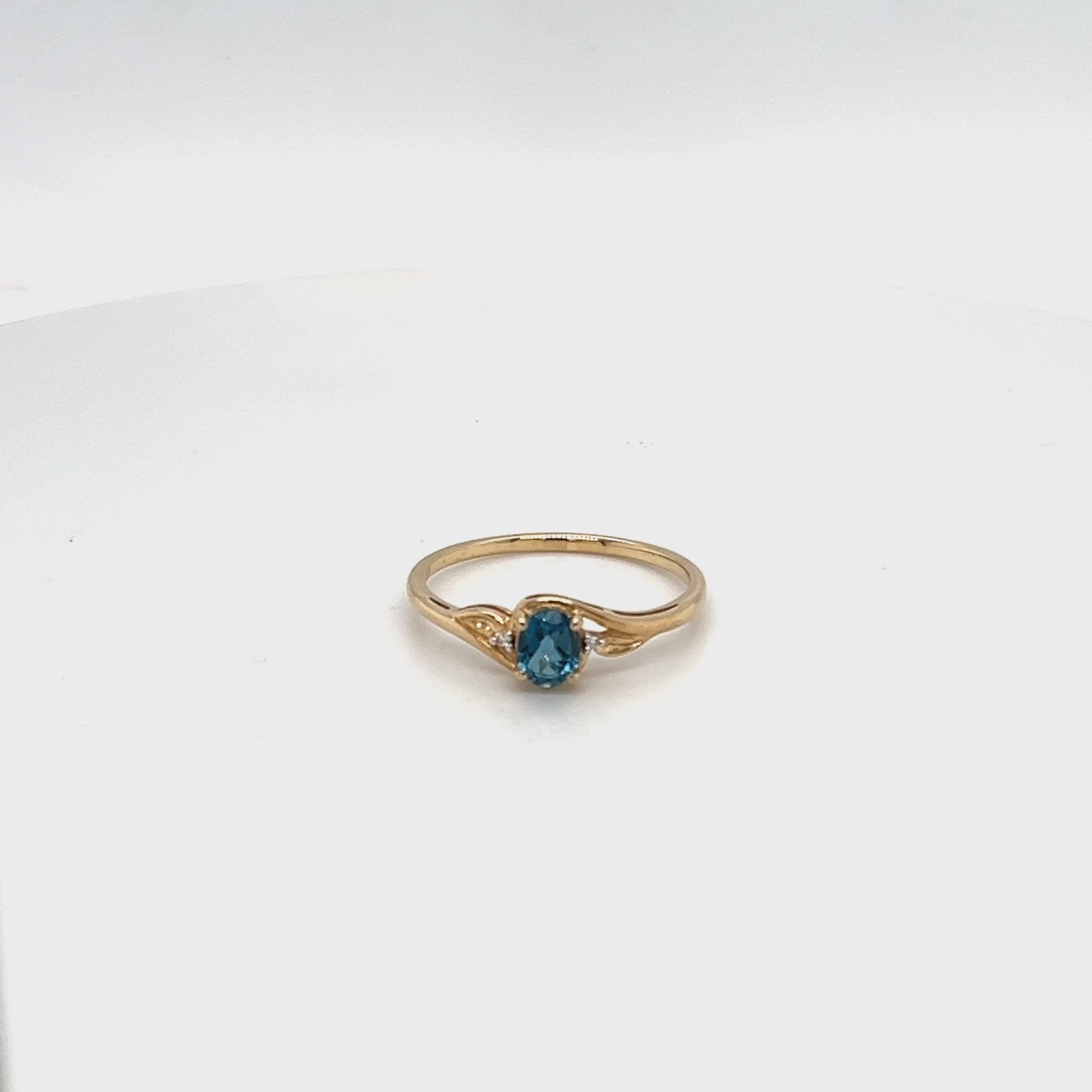 9ct Yellow Gold Ring with Topaz and Diamonds
