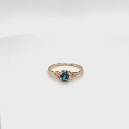 9ct Yellow Gold Ring with Topaz and Diamonds