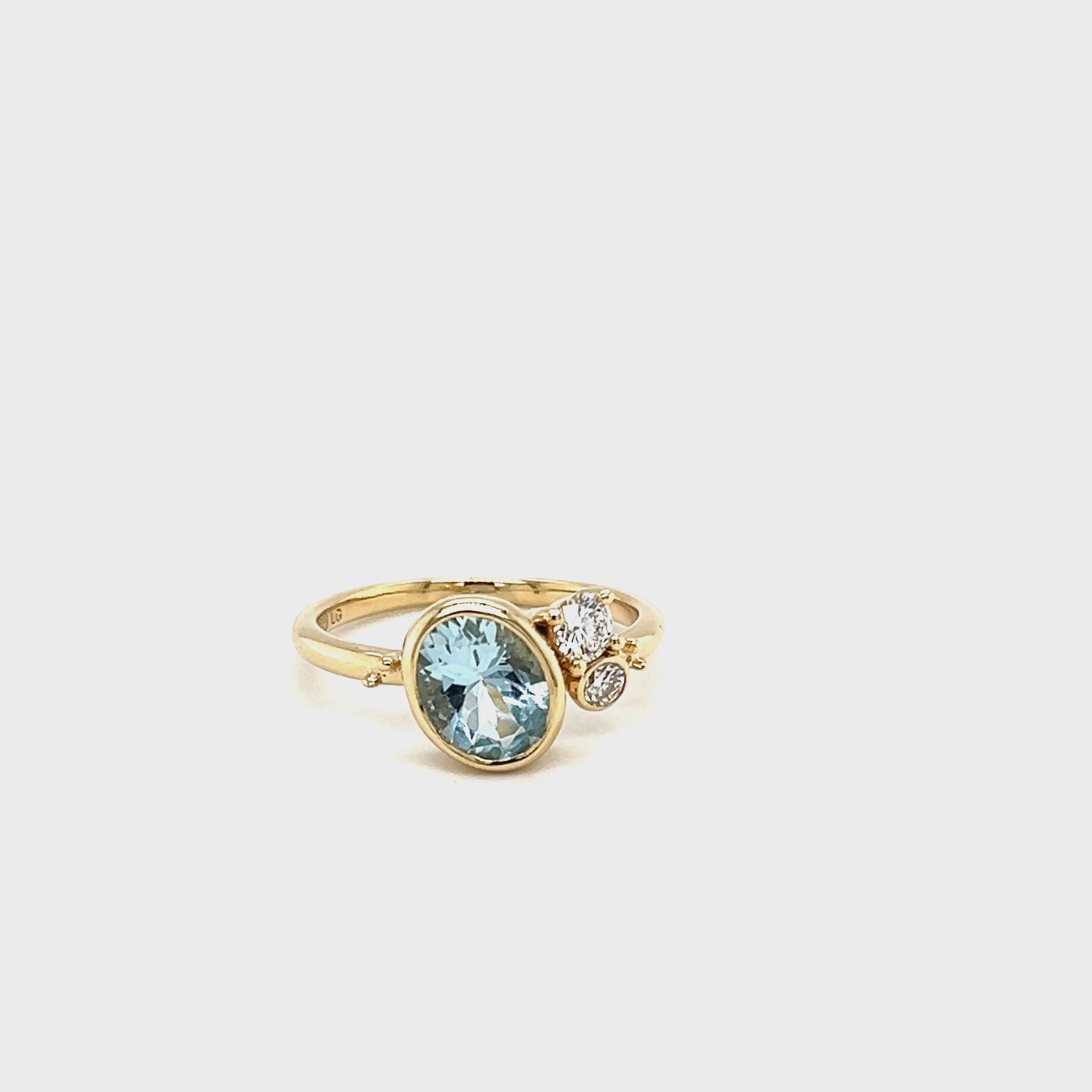 9ct Yellow Gold Aquamarine & Lab-Grown Diamond Ring