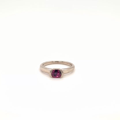 18ct White Gold Oval Winza Sapphire Ring