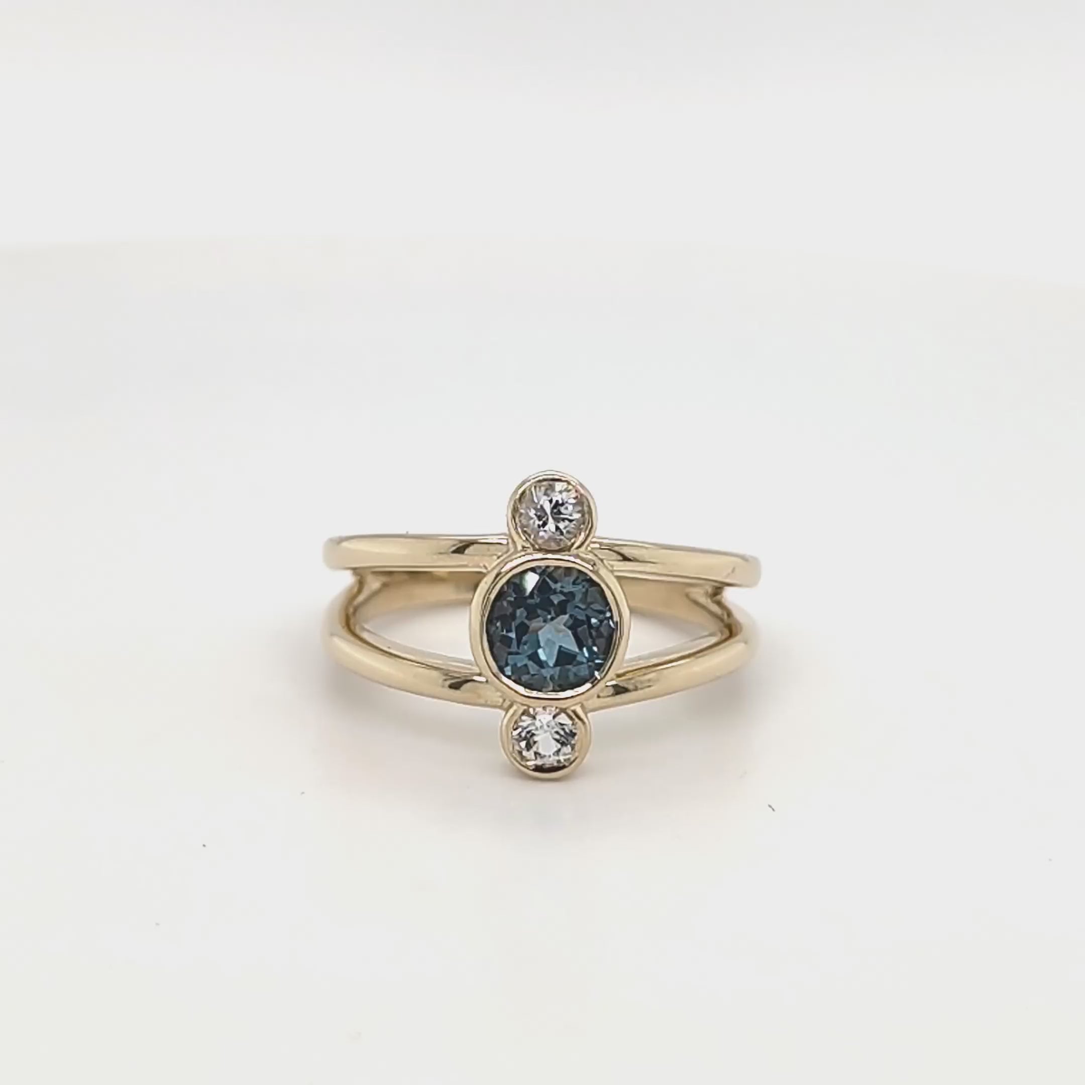 9ct Yellow Gold London Blue Topaz & White Sapphire Ring