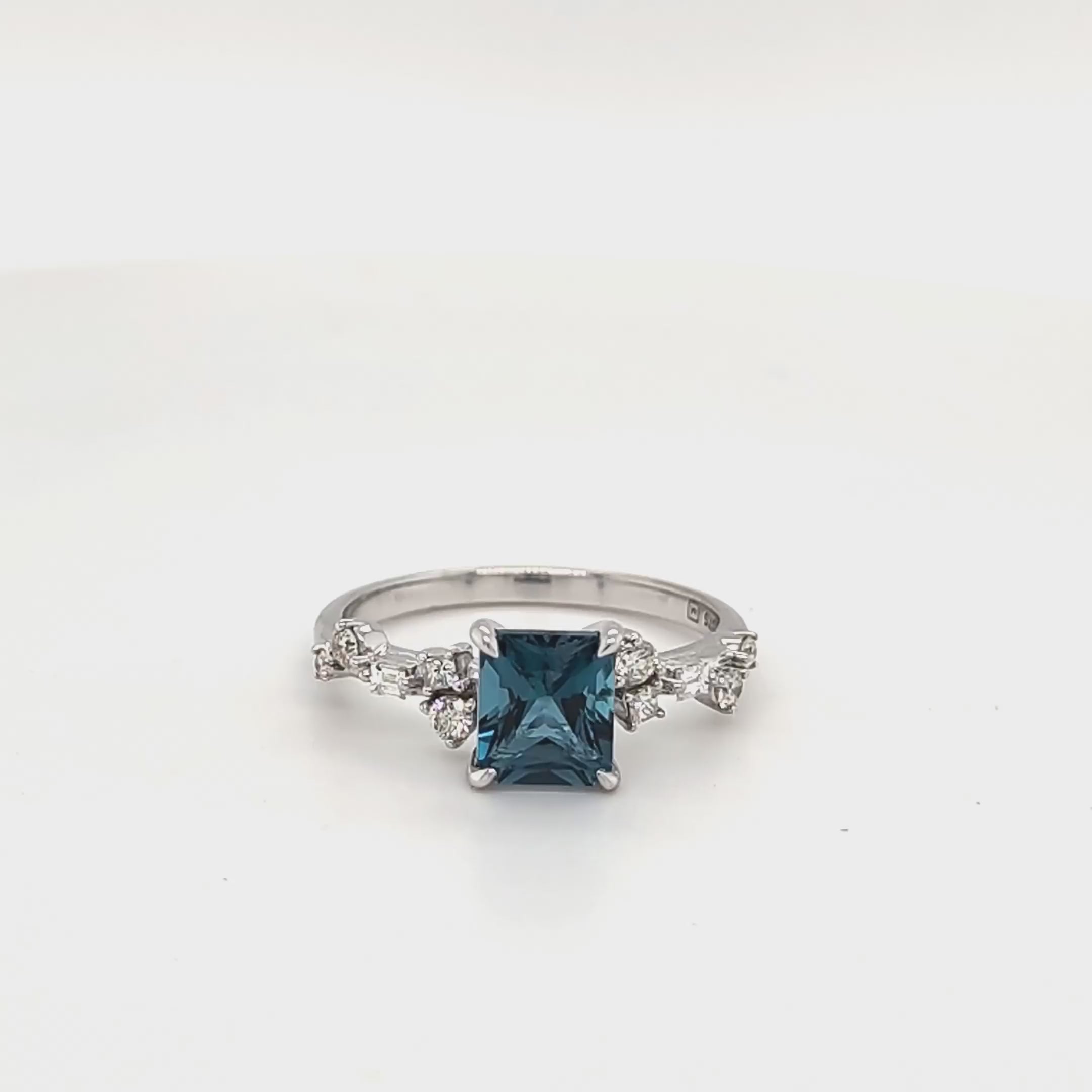 9ct White Gold London Blue Topaz & Diamond Ring